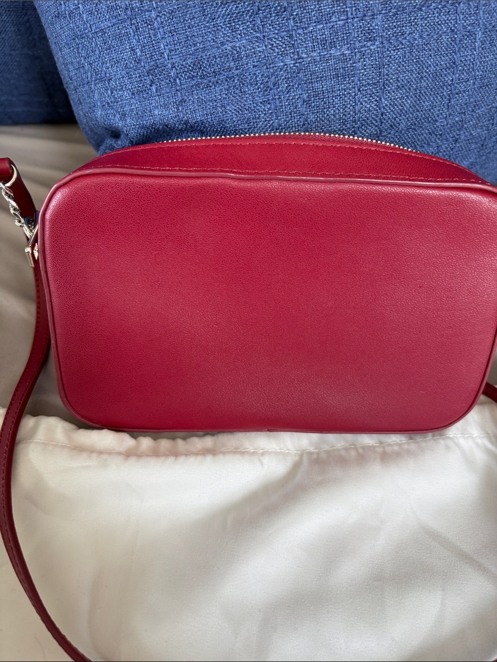 Furla Red Mini Quilted Leather Adjustable Crossbody Camera Bag With Dustbag - Picture 3 of 12